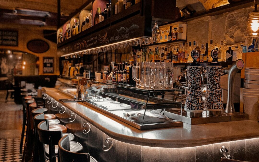 Guide to Creating Your Own Fun-filled Bar Crawl Adventure in Las Vegas